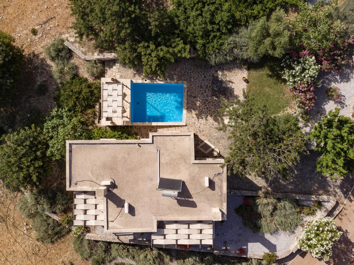 Koules Estate, With Private Pools & Bbq - Embracing Nature, By Thinkvilla Argouli ภายนอก รูปภาพ