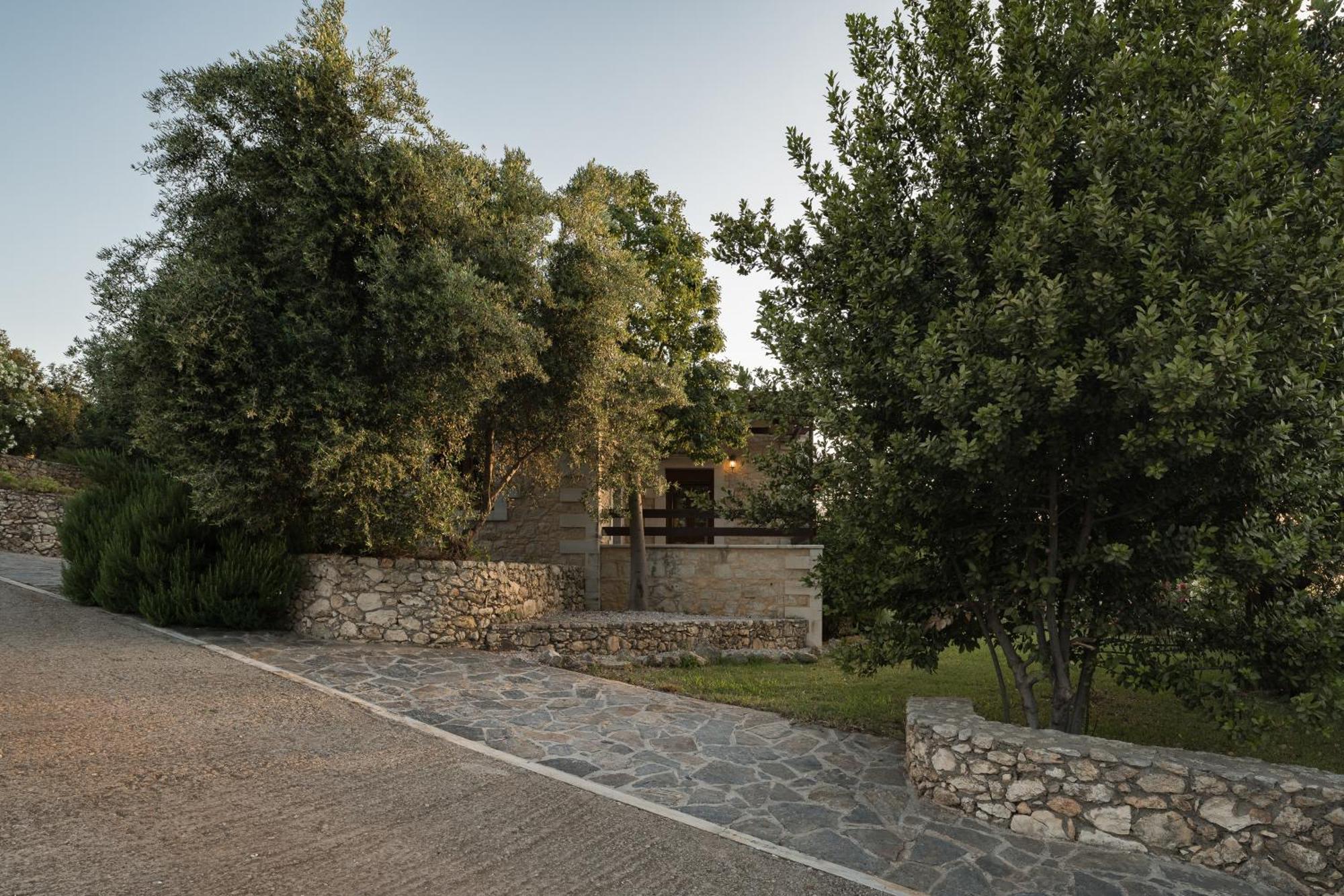 Koules Estate, With Private Pools & Bbq - Embracing Nature, By Thinkvilla Argouli ห้อง รูปภาพ